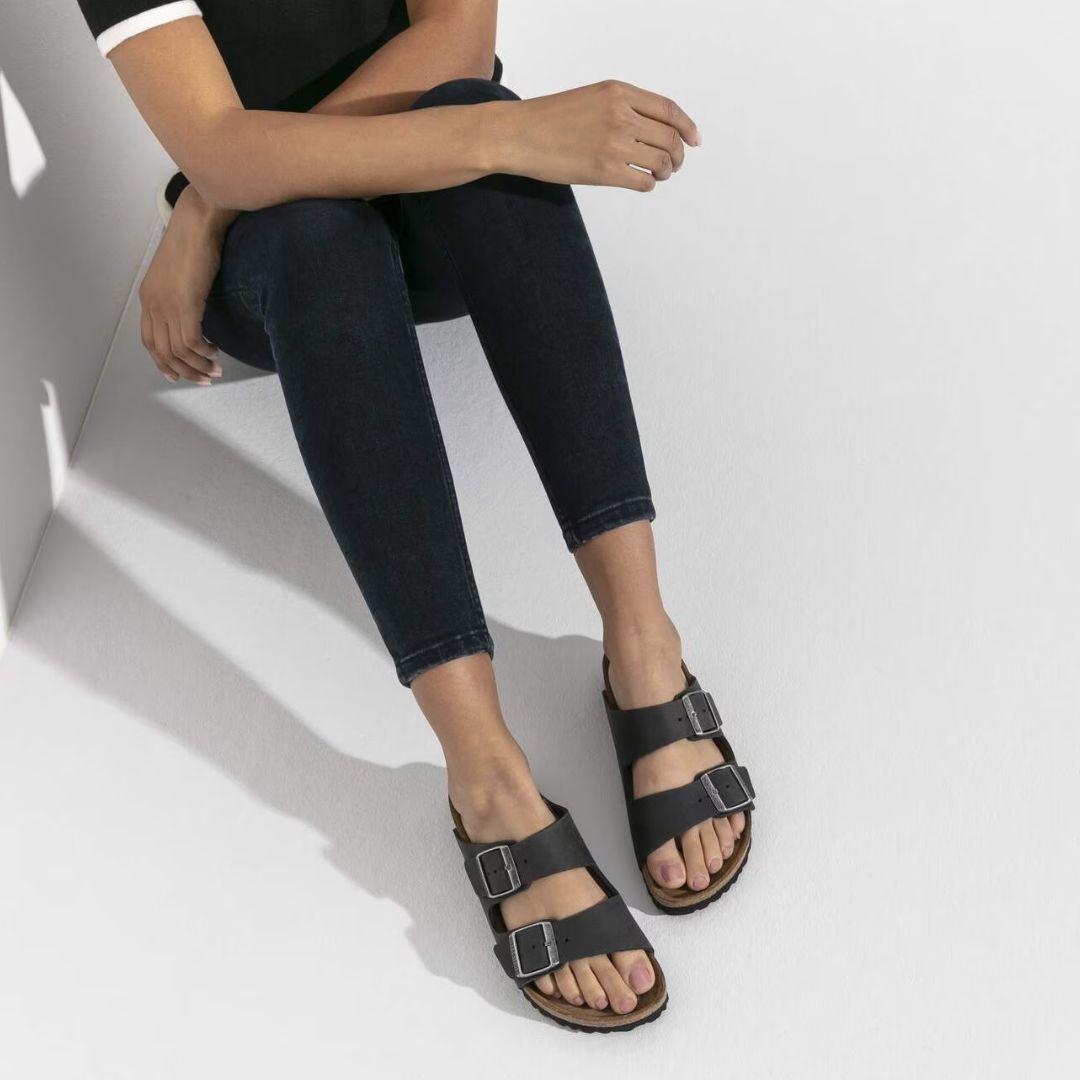 Birkenstock Arizona sandaalit, kapea, musta nahka/pehmeä pohja